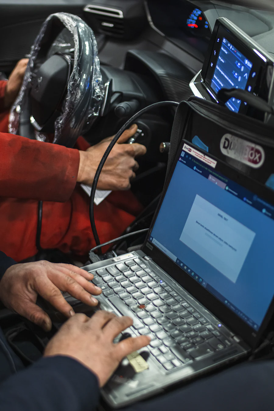 Diagnostic électronique à l'ordinateur depuis l'habitacle